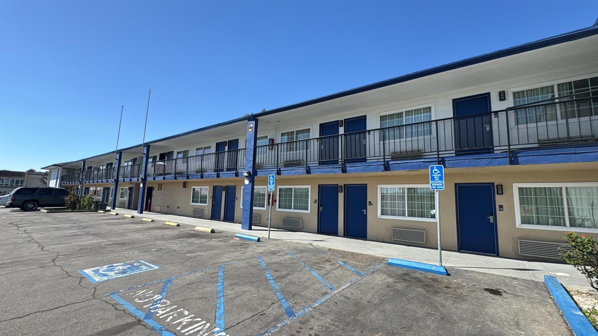 Travelodge By Wyndham Fairplex Pomona Esterno foto